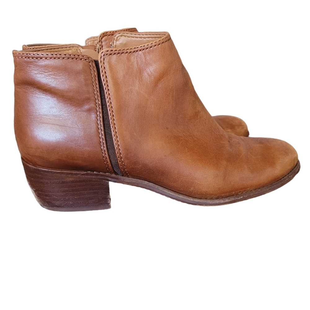 Antonio Melani brown leather ankle boots